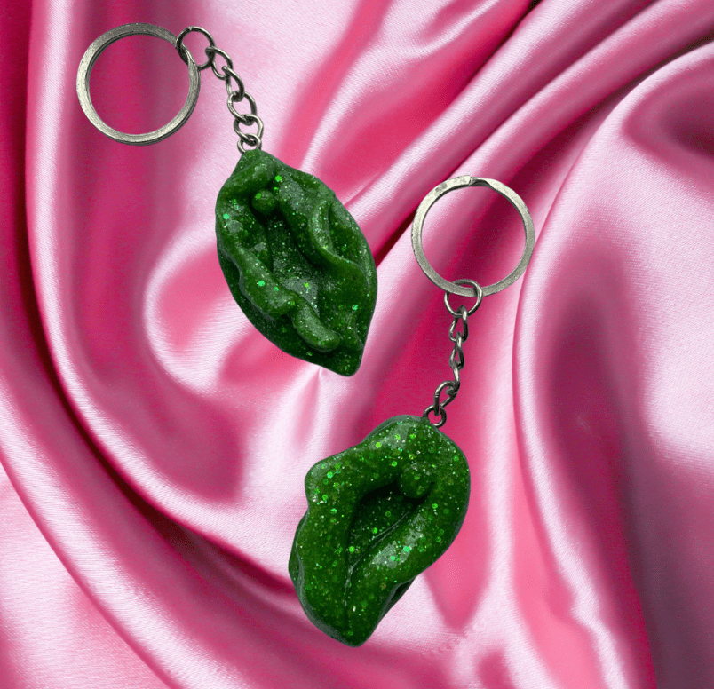 Glittergrej Tissekone nøglering - Filurfifi