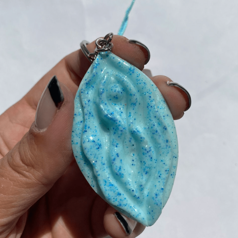 Glittergrej Tissekone nøglering - Filurfifi