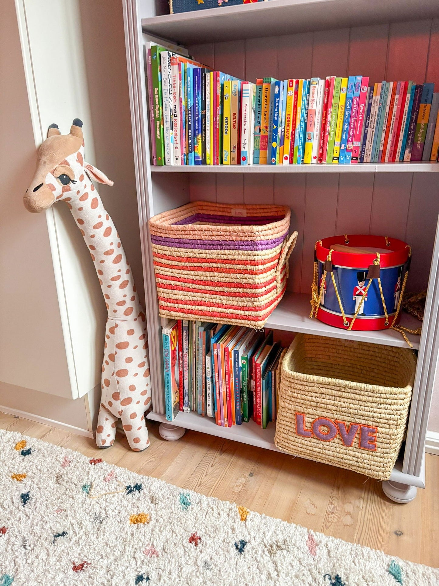 Firkantet Raffia Kurv - Love - Filurfifi