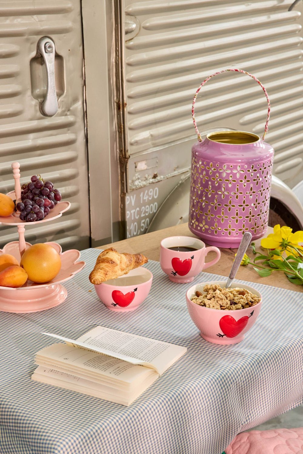 Keramik Krus - Pink - Embossed Heart Design - Filurfifi