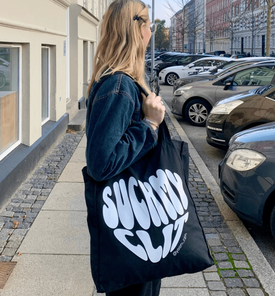 Suck my CLIT shopper - Filurfifi